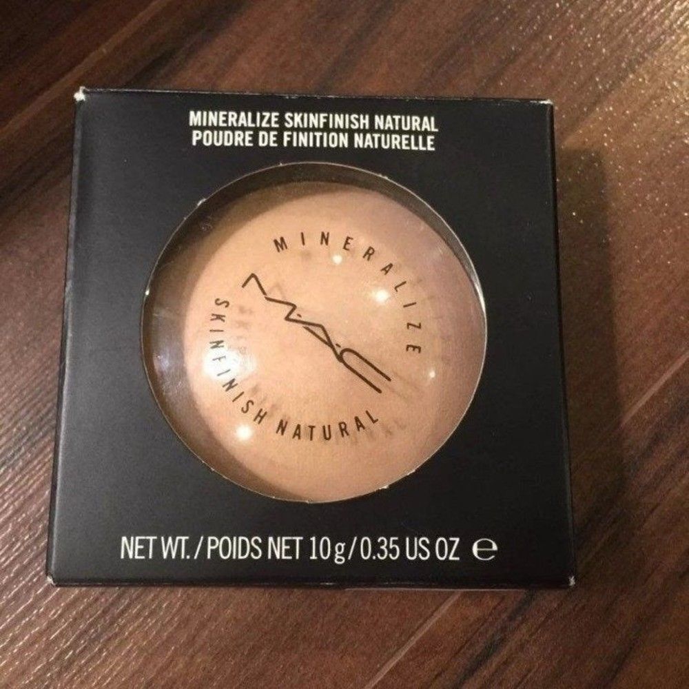 MAC Cosmetics Mineralize Light Medium
